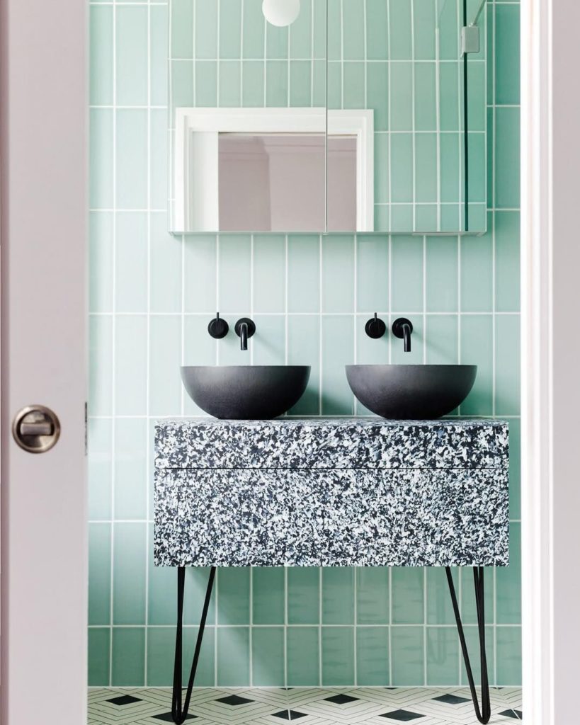 tsvet-2020-goda-wgsn-neo-mint-bath